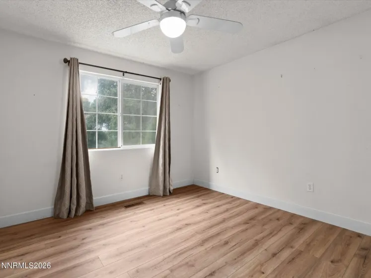 12590 Creek Crest, Reno, Nevada 89511, 3 Bedrooms Bedrooms, ,2 BathroomsBathrooms,Residential,Residential,Creek Crest,0,260013294