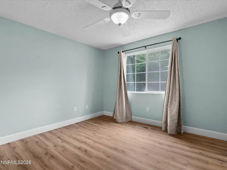 12590 Creek Crest, Reno, Nevada 89511, 3 Bedrooms Bedrooms, ,2 BathroomsBathrooms,Residential,Residential,Creek Crest,0,260013294