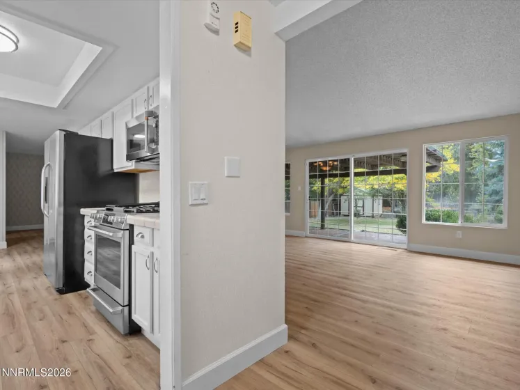 12590 Creek Crest, Reno, Nevada 89511, 3 Bedrooms Bedrooms, ,2 BathroomsBathrooms,Residential,Residential,Creek Crest,0,260013294