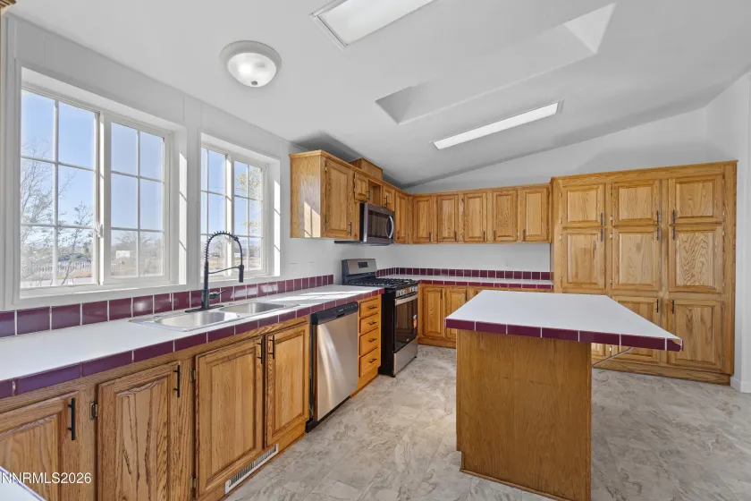 2590 4th, Silver Springs, Nevada 89429, 3 Bedrooms Bedrooms, ,2 BathroomsBathrooms,Residential,Residential,4th,0,260013300