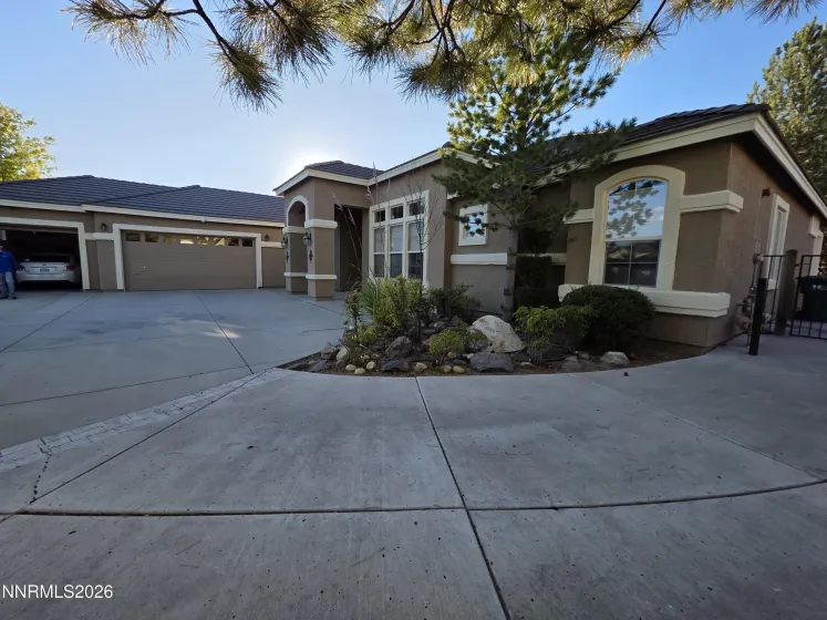 7677 Bareback, Sparks, Nevada 89436, 5 Bedrooms Bedrooms, ,3 BathroomsBathrooms,Residential,Residential,Bareback,0,260013307