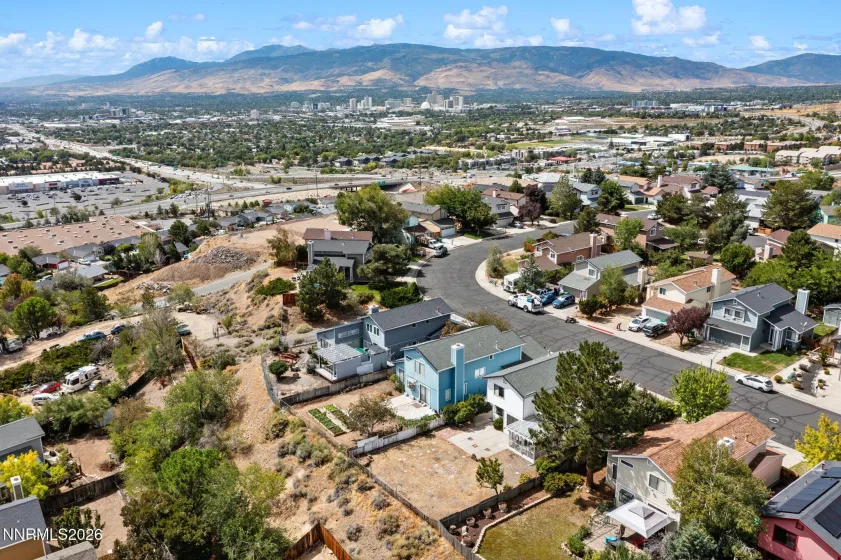 3409 Ridgecrest, Reno, Nevada 89512, 2 Bedrooms Bedrooms, ,3 BathroomsBathrooms,Residential,Residential,Ridgecrest,0,260013309