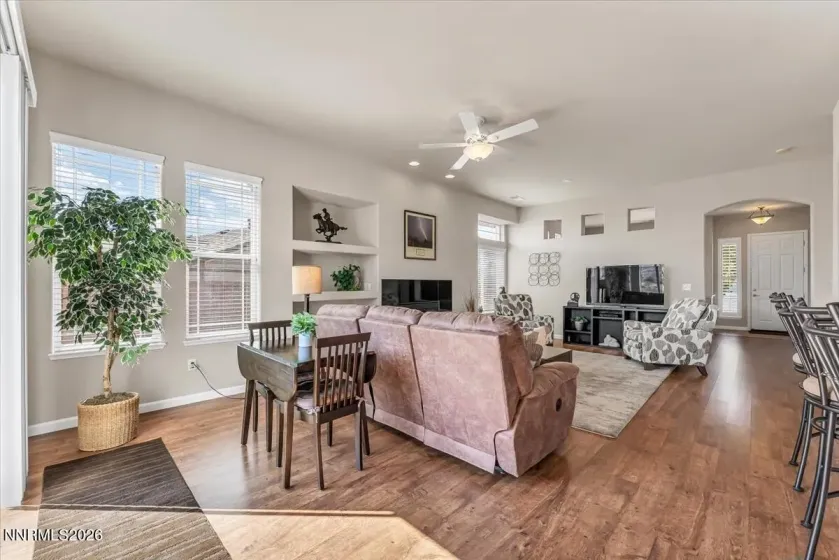 7400 Lacerta, Sparks, Nevada 89436, 4 Bedrooms Bedrooms, ,2 BathroomsBathrooms,Residential,Residential,Lacerta,0,260013311