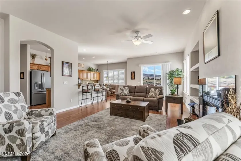 7400 Lacerta, Sparks, Nevada 89436, 4 Bedrooms Bedrooms, ,2 BathroomsBathrooms,Residential,Residential,Lacerta,0,260013311