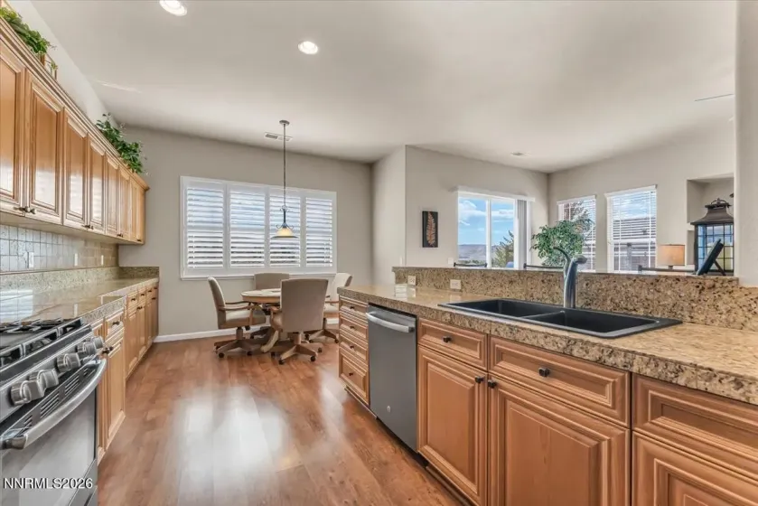 7400 Lacerta, Sparks, Nevada 89436, 4 Bedrooms Bedrooms, ,2 BathroomsBathrooms,Residential,Residential,Lacerta,0,260013311