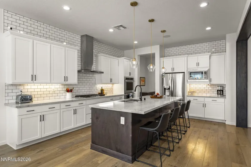 900 Providence, Reno, Nevada 89521, 5 Bedrooms Bedrooms, ,5 BathroomsBathrooms,Residential,Residential,Providence,0,260013323