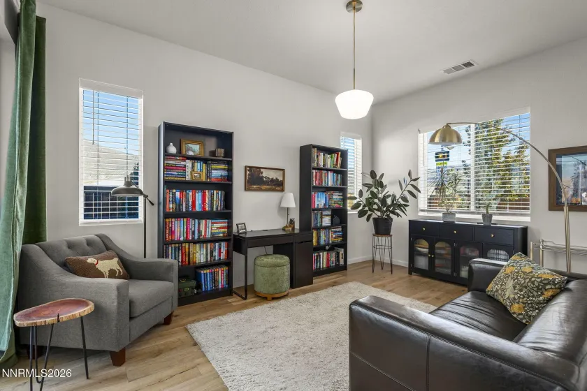 900 Providence, Reno, Nevada 89521, 5 Bedrooms Bedrooms, ,5 BathroomsBathrooms,Residential,Residential,Providence,0,260013323