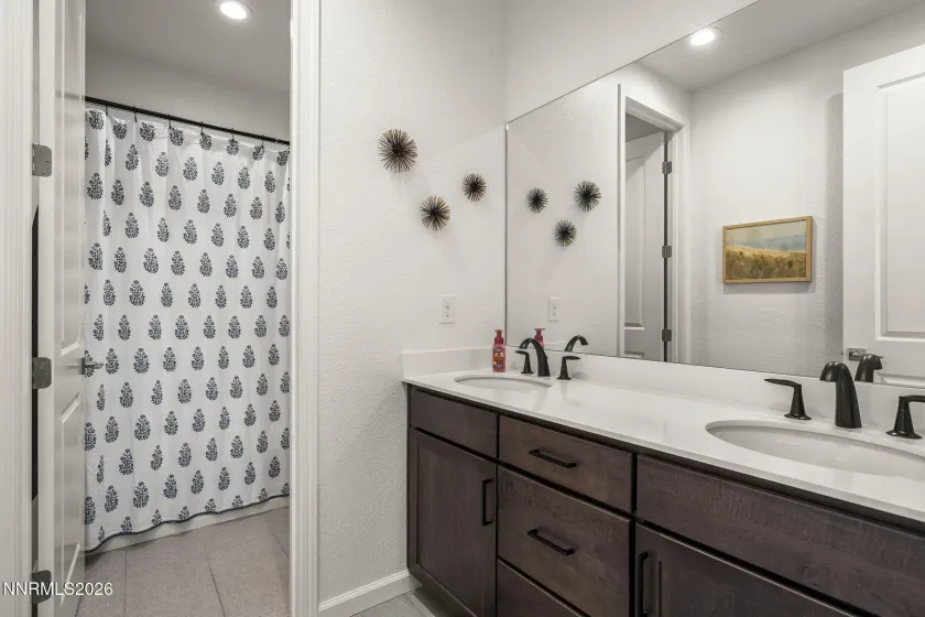 900 Providence, Reno, Nevada 89521, 5 Bedrooms Bedrooms, ,5 BathroomsBathrooms,Residential,Residential,Providence,0,260013323