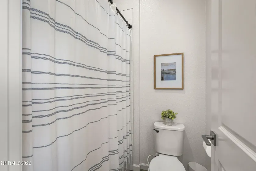 900 Providence, Reno, Nevada 89521, 5 Bedrooms Bedrooms, ,5 BathroomsBathrooms,Residential,Residential,Providence,0,260013323