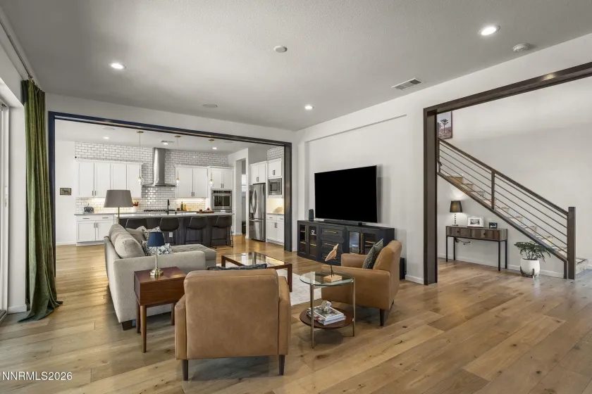 900 Providence, Reno, Nevada 89521, 5 Bedrooms Bedrooms, ,5 BathroomsBathrooms,Residential,Residential,Providence,0,260013323