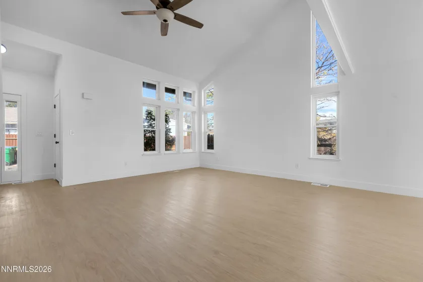 1368 Laser, Sparks, Nevada 89436, 3 Bedrooms Bedrooms, ,3 BathroomsBathrooms,Residential,Residential,Laser,0,260013327