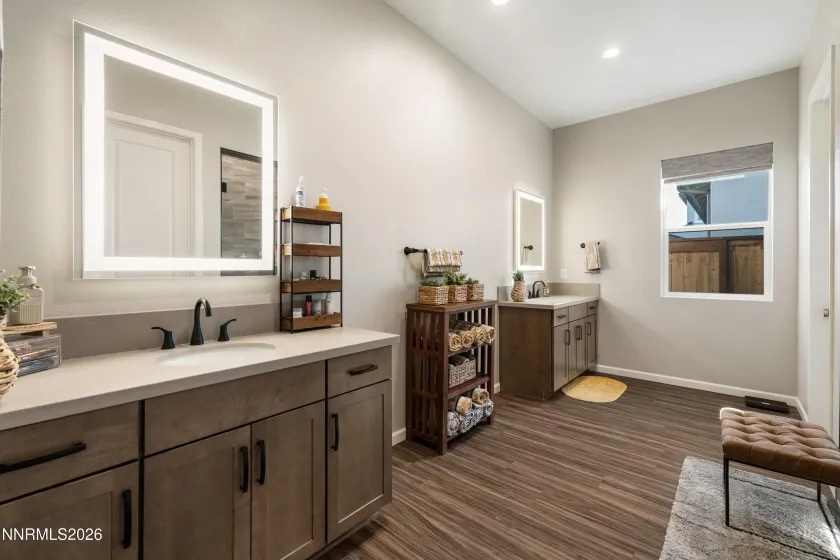 7516 Nautilus, Sparks, Nevada 89436, 4 Bedrooms Bedrooms, ,4 BathroomsBathrooms,Residential,Residential,Nautilus,0,260013328