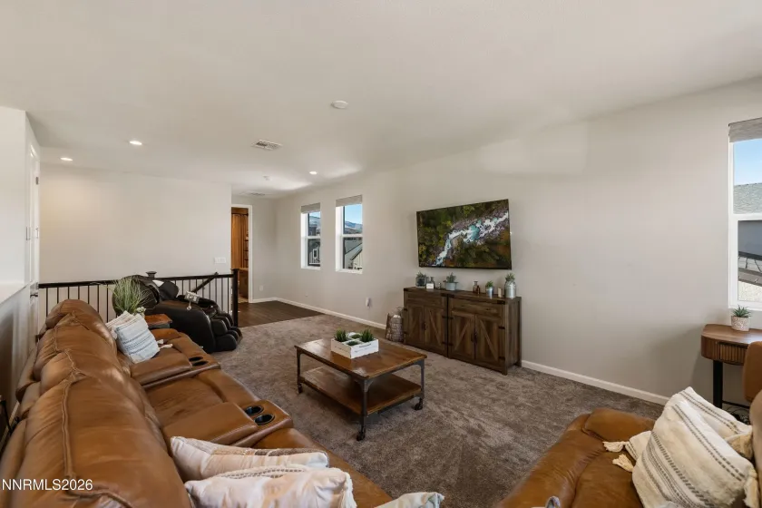 7516 Nautilus, Sparks, Nevada 89436, 4 Bedrooms Bedrooms, ,4 BathroomsBathrooms,Residential,Residential,Nautilus,0,260013328