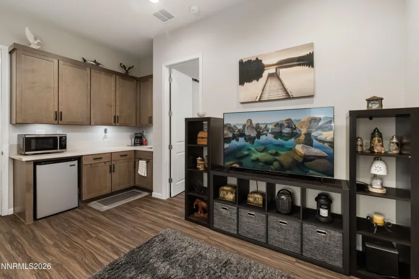 7516 Nautilus, Sparks, Nevada 89436, 4 Bedrooms Bedrooms, ,4 BathroomsBathrooms,Residential,Residential,Nautilus,0,260013328