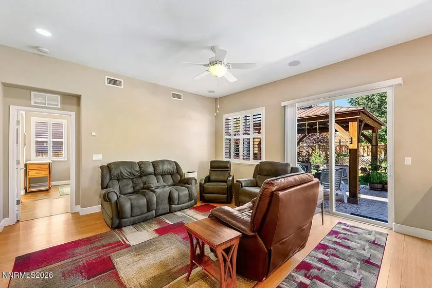 6533 Black Hills, Sparks, Nevada 89436, 4 Bedrooms Bedrooms, ,2 BathroomsBathrooms,Residential,Residential,Black Hills,0,260013333