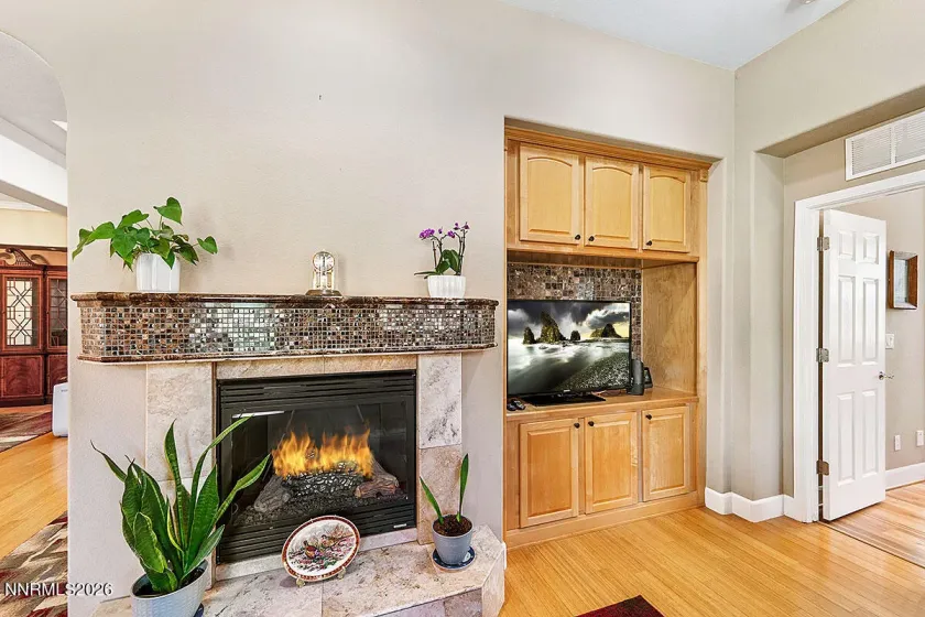 6533 Black Hills, Sparks, Nevada 89436, 4 Bedrooms Bedrooms, ,2 BathroomsBathrooms,Residential,Residential,Black Hills,0,260013333