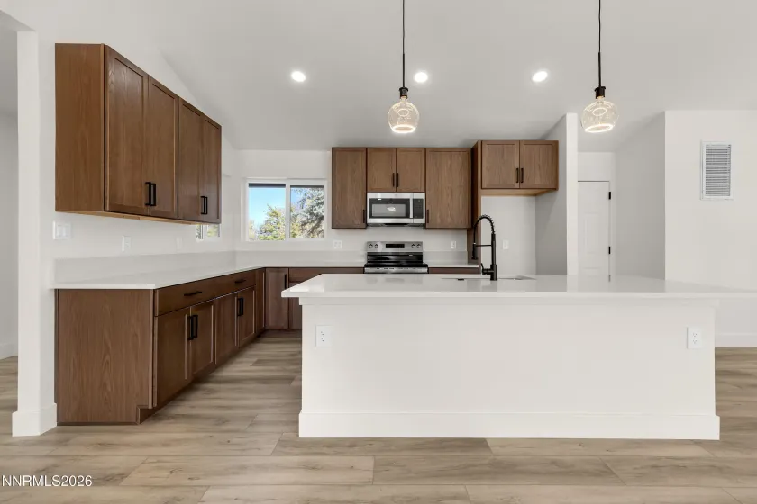 5665 Pelham, Reno, Nevada 89502, 3 Bedrooms Bedrooms, ,2 BathroomsBathrooms,Residential,Residential,Pelham,0,260013339