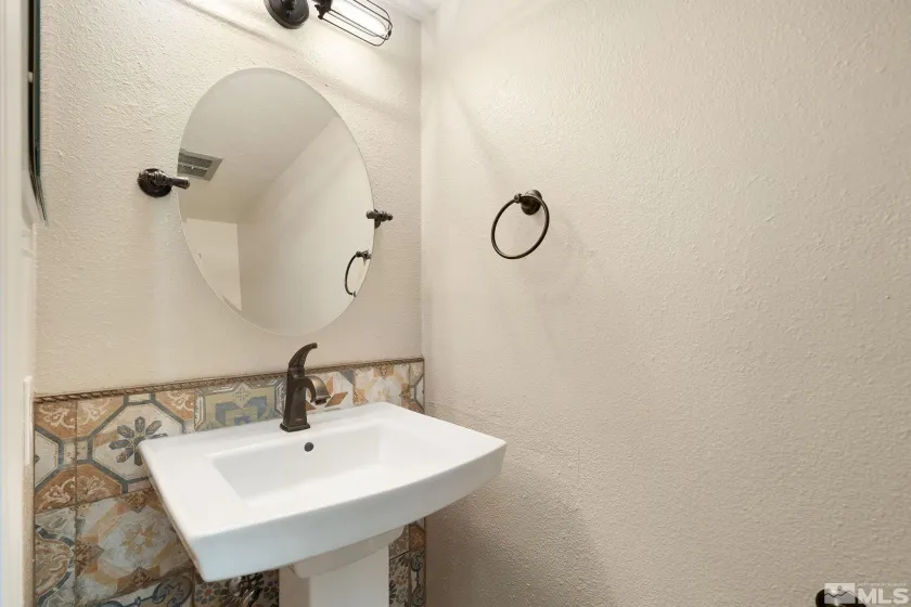 3104 Eastshore, Reno, Nevada 89509, 2 Bedrooms Bedrooms, ,2 BathroomsBathrooms,Residential,Residential,Eastshore,0,260013341