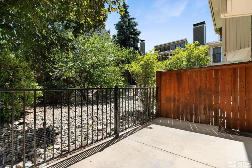 3104 Eastshore, Reno, Nevada 89509, 2 Bedrooms Bedrooms, ,2 BathroomsBathrooms,Residential,Residential,Eastshore,0,260013341