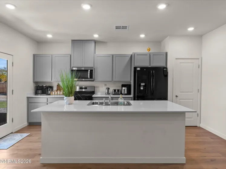 7397 Mountain Top, Reno, Nevada 89506, 3 Bedrooms Bedrooms, ,2 BathroomsBathrooms,Residential,Residential,Mountain Top,0,260013342