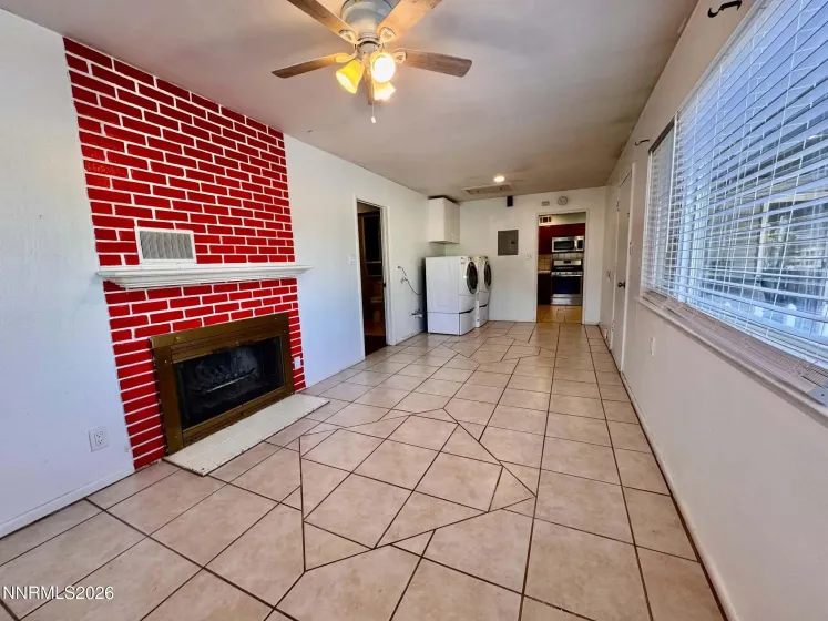 330 Richards, Sparks, Nevada 89431, 4 Bedrooms Bedrooms, ,2 BathroomsBathrooms,Residential,Residential,Richards,0,260013353