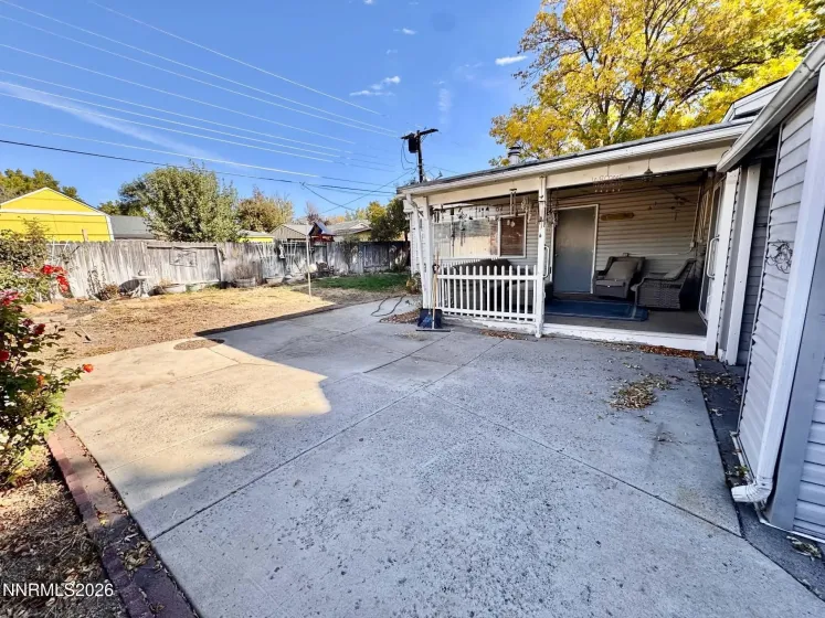 330 Richards, Sparks, Nevada 89431, 4 Bedrooms Bedrooms, ,2 BathroomsBathrooms,Residential,Residential,Richards,0,260013353