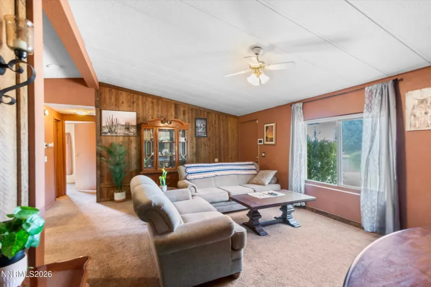 3880 Toucan, Reno, Nevada 89508, 3 Bedrooms Bedrooms, ,2 BathroomsBathrooms,Residential,Residential,Toucan,0,260013357