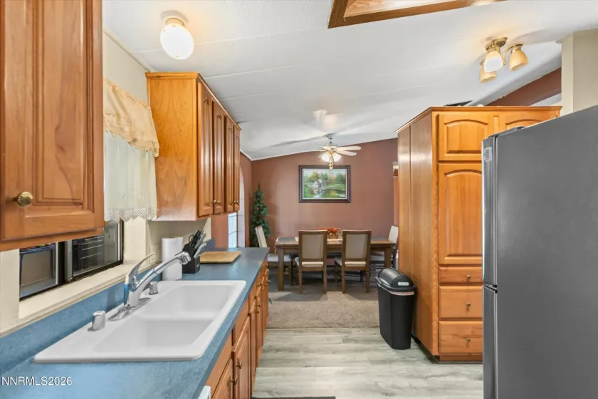 3880 Toucan, Reno, Nevada 89508, 3 Bedrooms Bedrooms, ,2 BathroomsBathrooms,Residential,Residential,Toucan,0,260013357