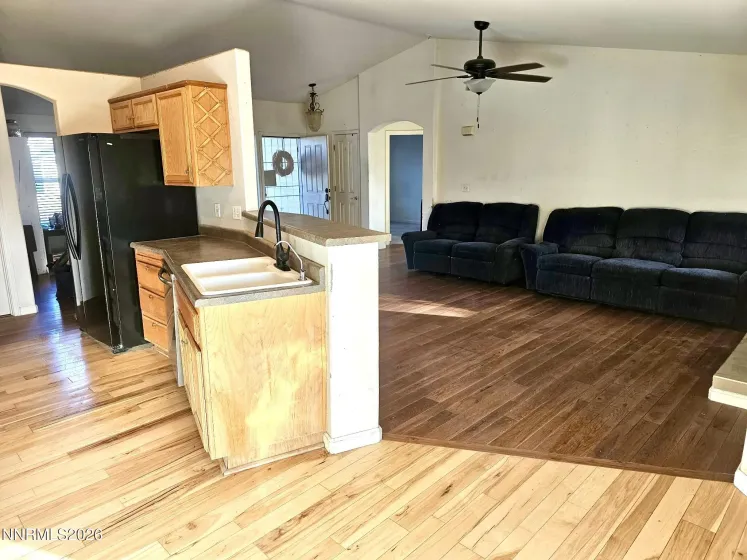 101 Shadow Mountain, Fernley, Nevada 89408, 3 Bedrooms Bedrooms, ,2 BathroomsBathrooms,Residential,Residential,Shadow Mountain,0,260013360