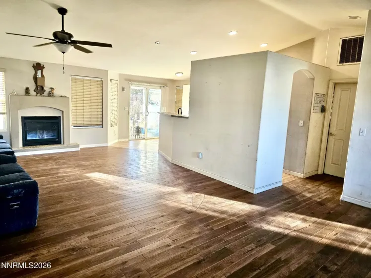 101 Shadow Mountain, Fernley, Nevada 89408, 3 Bedrooms Bedrooms, ,2 BathroomsBathrooms,Residential,Residential,Shadow Mountain,0,260013360
