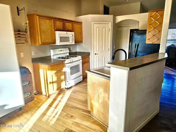 101 Shadow Mountain, Fernley, Nevada 89408, 3 Bedrooms Bedrooms, ,2 BathroomsBathrooms,Residential,Residential,Shadow Mountain,0,260013360