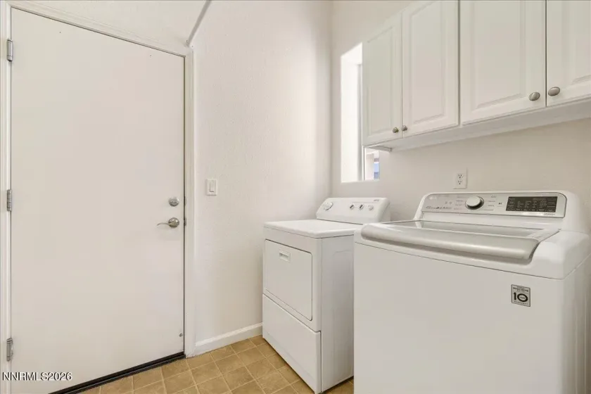 1627 Gemtown, Reno, Nevada 89521, 4 Bedrooms Bedrooms, ,3 BathroomsBathrooms,Residential,Residential,Gemtown,0,260013363