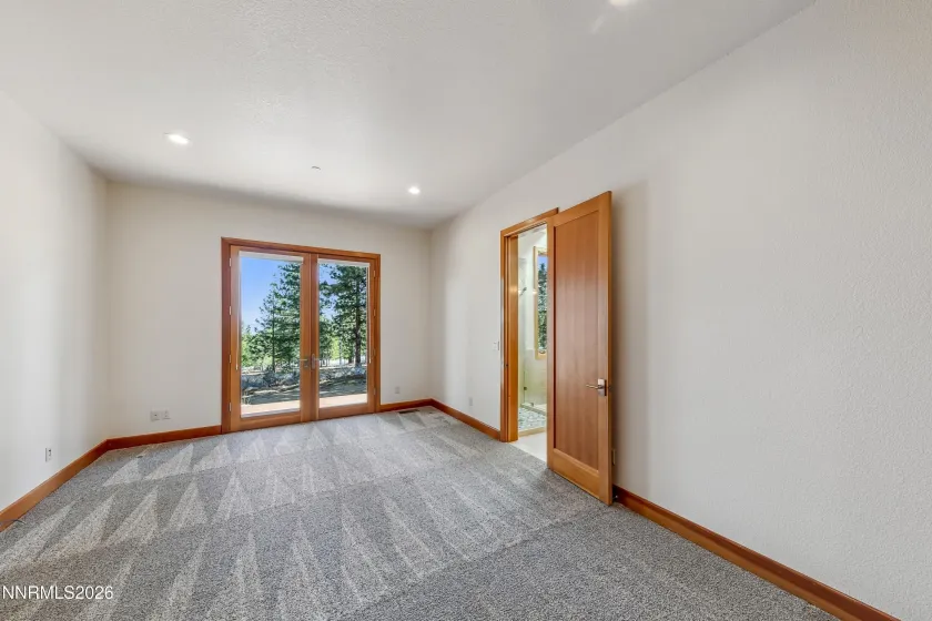 210 Sheridan Creek, Gardnerville, Nevada 89460, ,7 BathroomsBathrooms,Residential,Residential,Sheridan Creek,0,260013365
