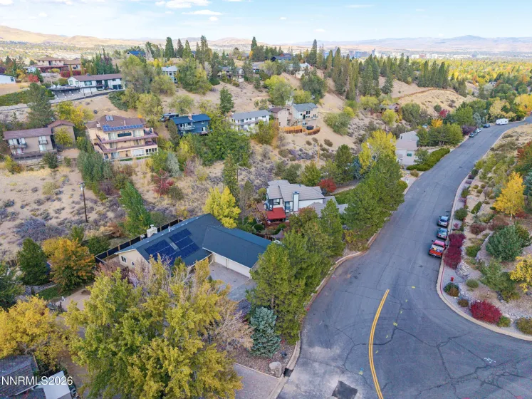 2705 Camelot, Reno, Nevada 89509, 5 Bedrooms Bedrooms, ,3 BathroomsBathrooms,Residential,Residential,Camelot,0,260013373