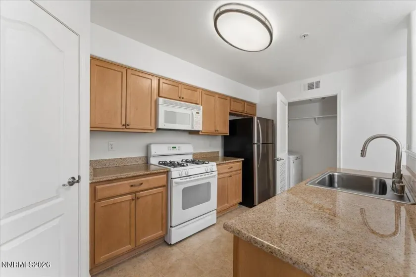17000 Wedge, Reno, Nevada 89511, 1 Bedroom Bedrooms, ,1 BathroomBathrooms,Residential,Residential,Wedge,0,260013375
