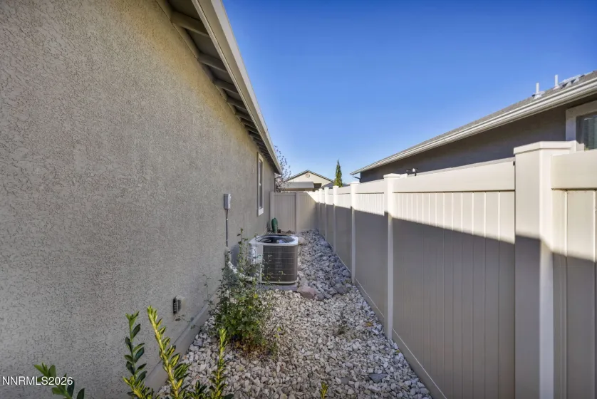 607 Riverbed, Reno, Nevada 89521, 3 Bedrooms Bedrooms, ,4 BathroomsBathrooms,Residential,Residential,Riverbed,0,260013377