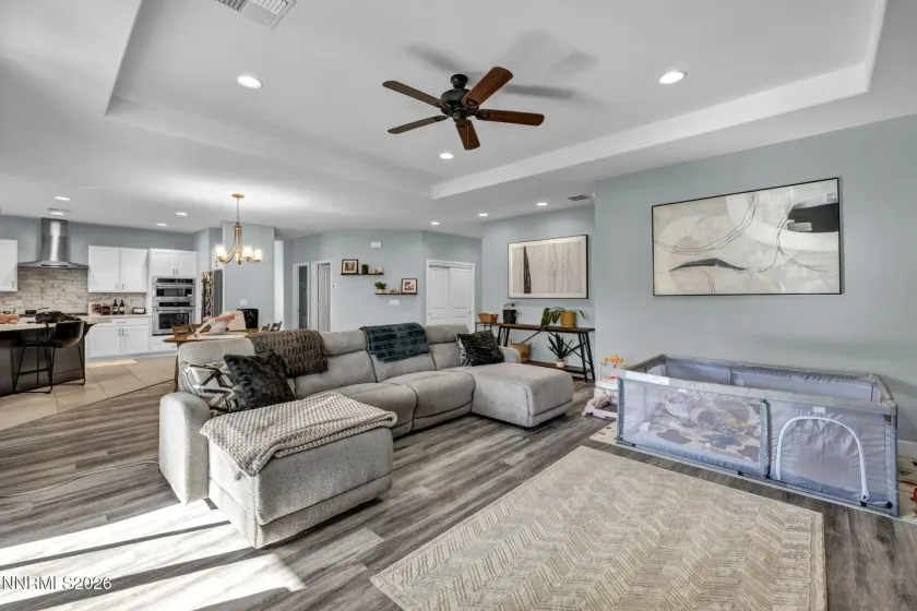 607 Riverbed, Reno, Nevada 89521, 3 Bedrooms Bedrooms, ,4 BathroomsBathrooms,Residential,Residential,Riverbed,0,260013377