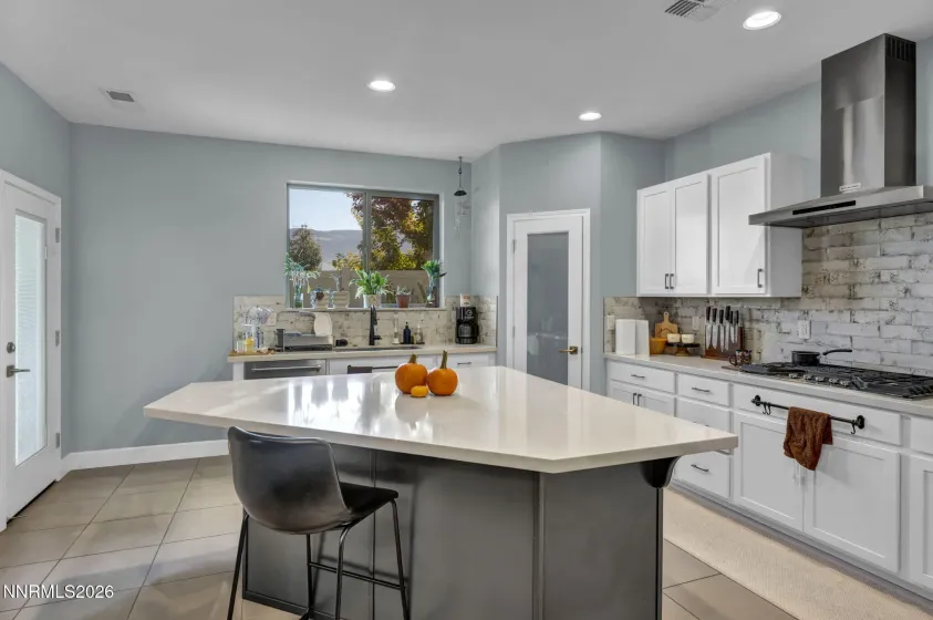 607 Riverbed, Reno, Nevada 89521, 3 Bedrooms Bedrooms, ,4 BathroomsBathrooms,Residential,Residential,Riverbed,0,260013377