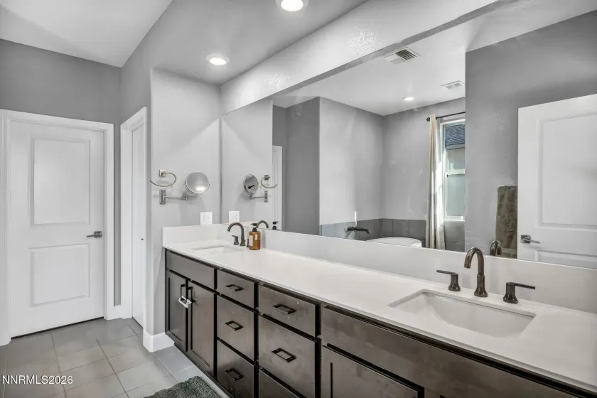 607 Riverbed, Reno, Nevada 89521, 3 Bedrooms Bedrooms, ,4 BathroomsBathrooms,Residential,Residential,Riverbed,0,260013377