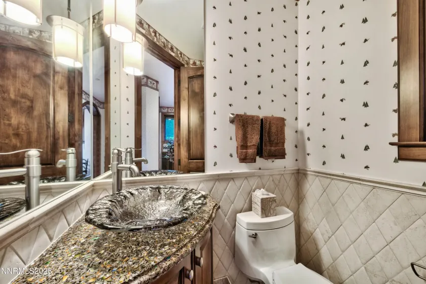 229 Five Creek, Gardnerville, Nevada 89460, 10 Bedrooms Bedrooms, ,10 BathroomsBathrooms,Residential,Residential,Five Creek,0,260013378