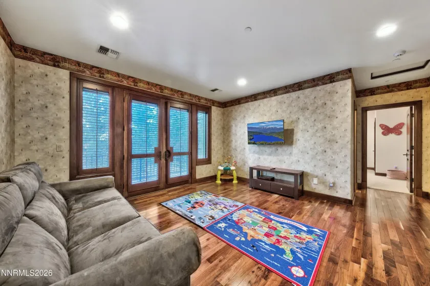 229 Five Creek, Gardnerville, Nevada 89460, 10 Bedrooms Bedrooms, ,10 BathroomsBathrooms,Residential,Residential,Five Creek,0,260013378