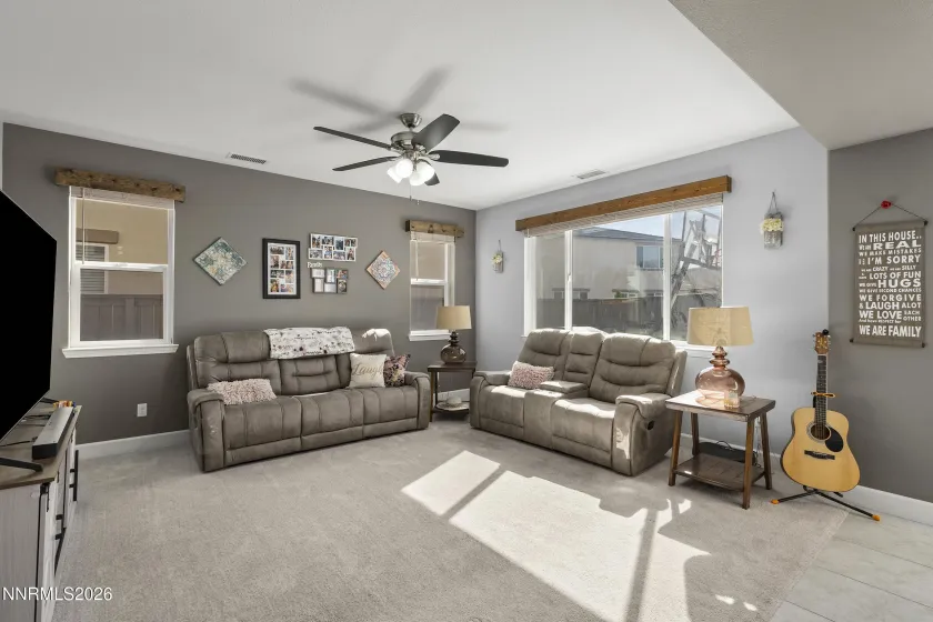 2149 Neuer, Sparks, Nevada 89436, 3 Bedrooms Bedrooms, ,3 BathroomsBathrooms,Residential,Residential,Neuer,0,260013381