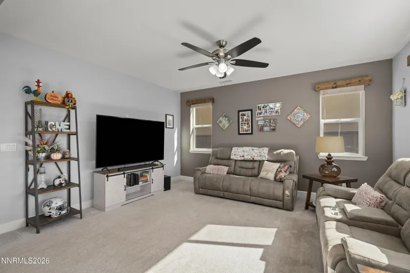 2149 Neuer, Sparks, Nevada 89436, 3 Bedrooms Bedrooms, ,3 BathroomsBathrooms,Residential,Residential,Neuer,0,260013381