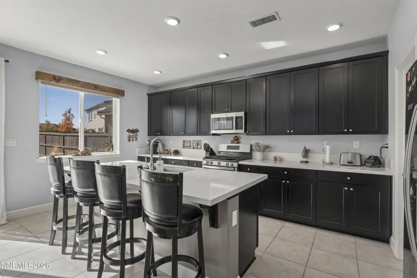 2149 Neuer, Sparks, Nevada 89436, 3 Bedrooms Bedrooms, ,3 BathroomsBathrooms,Residential,Residential,Neuer,0,260013381