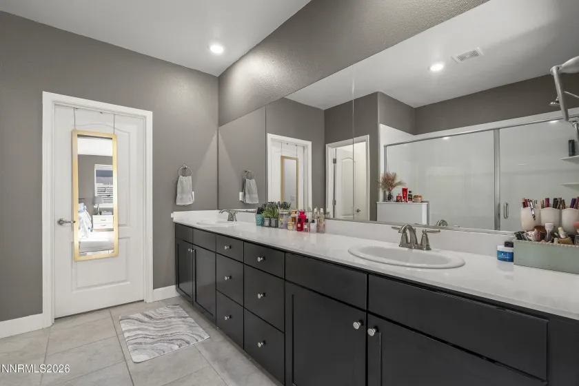 2149 Neuer, Sparks, Nevada 89436, 3 Bedrooms Bedrooms, ,3 BathroomsBathrooms,Residential,Residential,Neuer,0,260013381