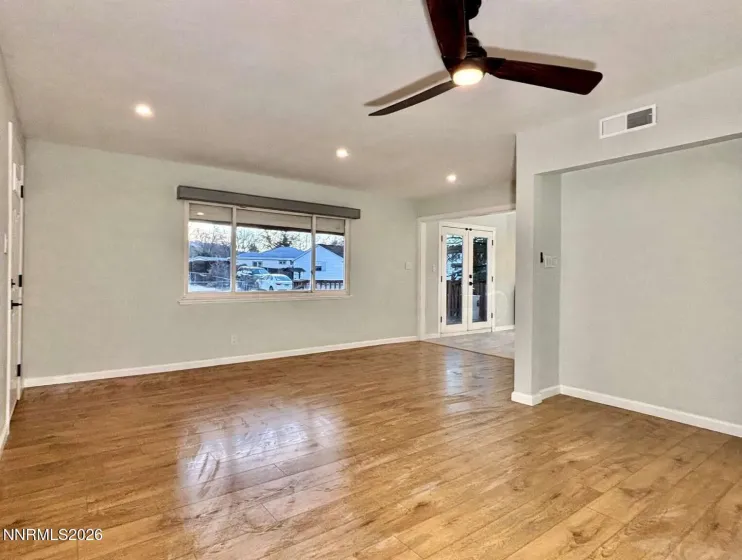 2740 11th, Sparks, Nevada 89431, 4 Bedrooms Bedrooms, ,2 BathroomsBathrooms,Residential,Residential,11th,0,260013391
