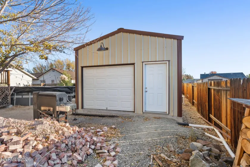 194 White Rose, Sparks, Nevada 89441, 3 Bedrooms Bedrooms, ,2 BathroomsBathrooms,Residential,Residential,White Rose,0,260013395