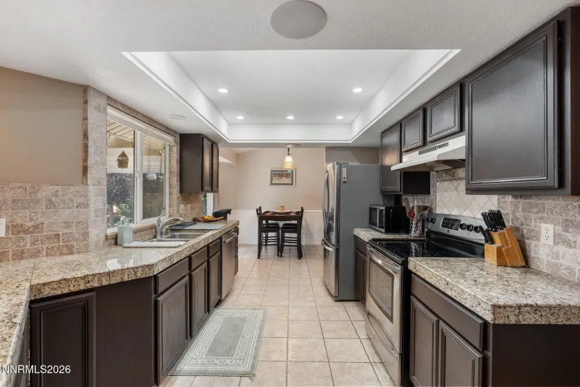 194 White Rose, Sparks, Nevada 89441, 3 Bedrooms Bedrooms, ,2 BathroomsBathrooms,Residential,Residential,White Rose,0,260013395