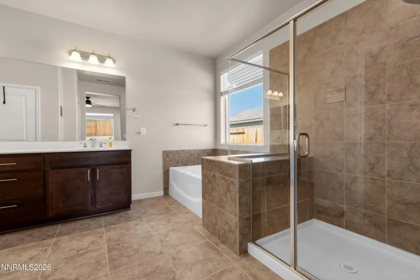 2300 Hickory, Sparks, Nevada 89441, 4 Bedrooms Bedrooms, ,2 BathroomsBathrooms,Residential,Residential,Hickory,0,260013398