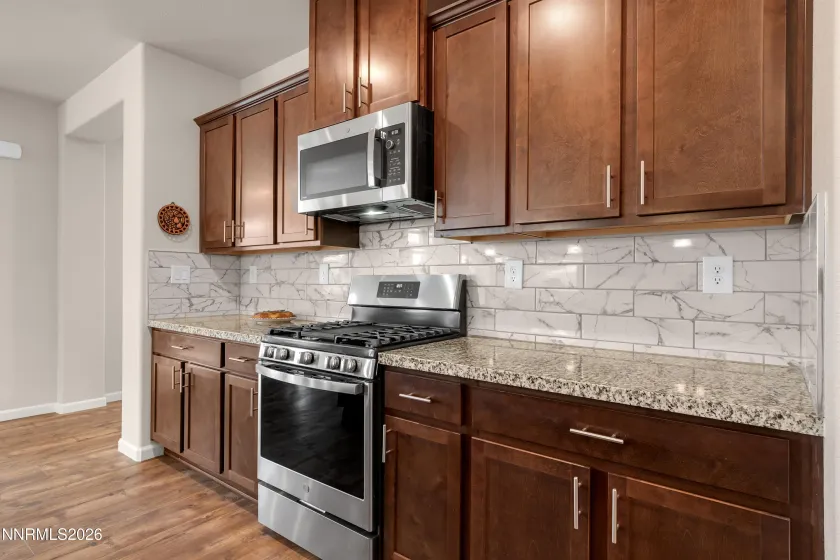 2300 Hickory, Sparks, Nevada 89441, 4 Bedrooms Bedrooms, ,2 BathroomsBathrooms,Residential,Residential,Hickory,0,260013398